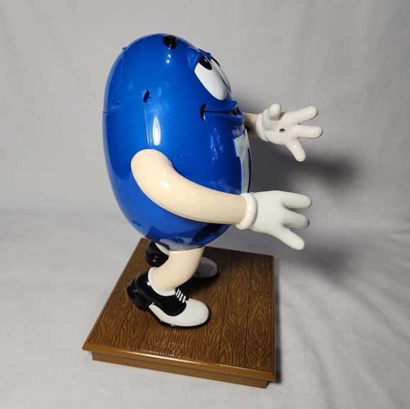 2 Vintage Large M&M Candy Dispensers Yellow Blue Peanuts Recliner TV Remote EUC - Picture 9 of 10